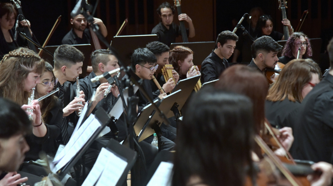 Cuarenta músicos argentinos recibirán la beca Martha Argerich